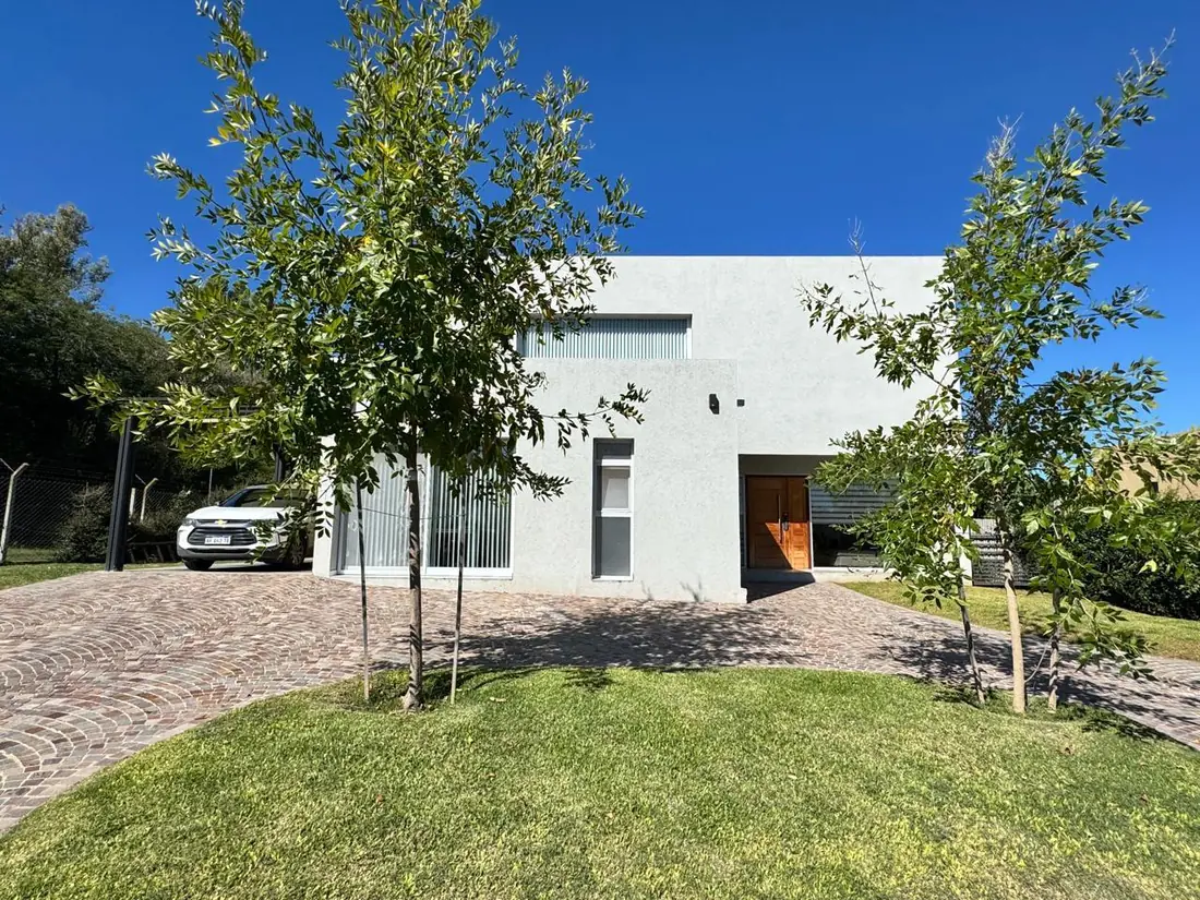 Casa de 5 ambientes en Santa Guadalupe, Pilar del Este, foto 2