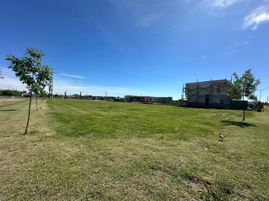 Lote de 1.077 m² en Fincas de San Vicente, foto 2
