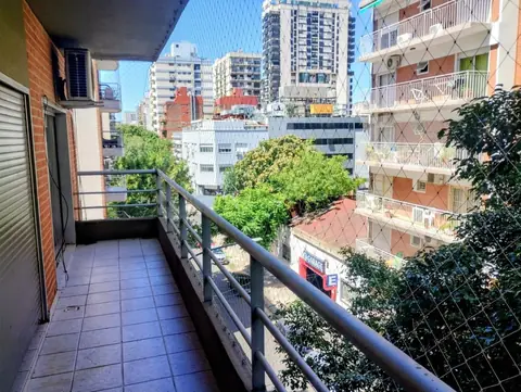 Semipiso de 4 ambientes en Belgrano Chico